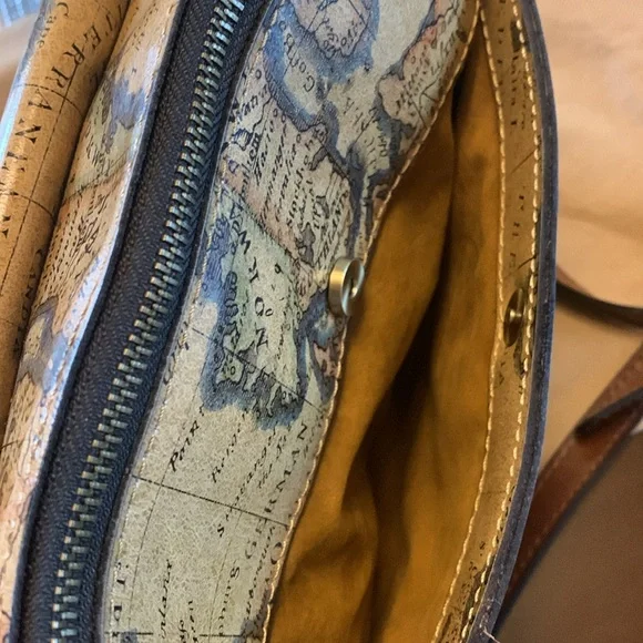 Patricia Nash Kirby crossbody + dust cover EUC